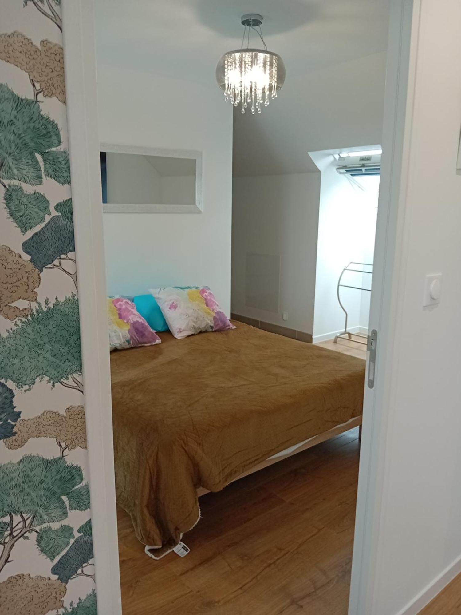 Chambre, Salle De Bain, Toilette, Salon Privatif Сант-Мари-дю-Мон Екстериор снимка